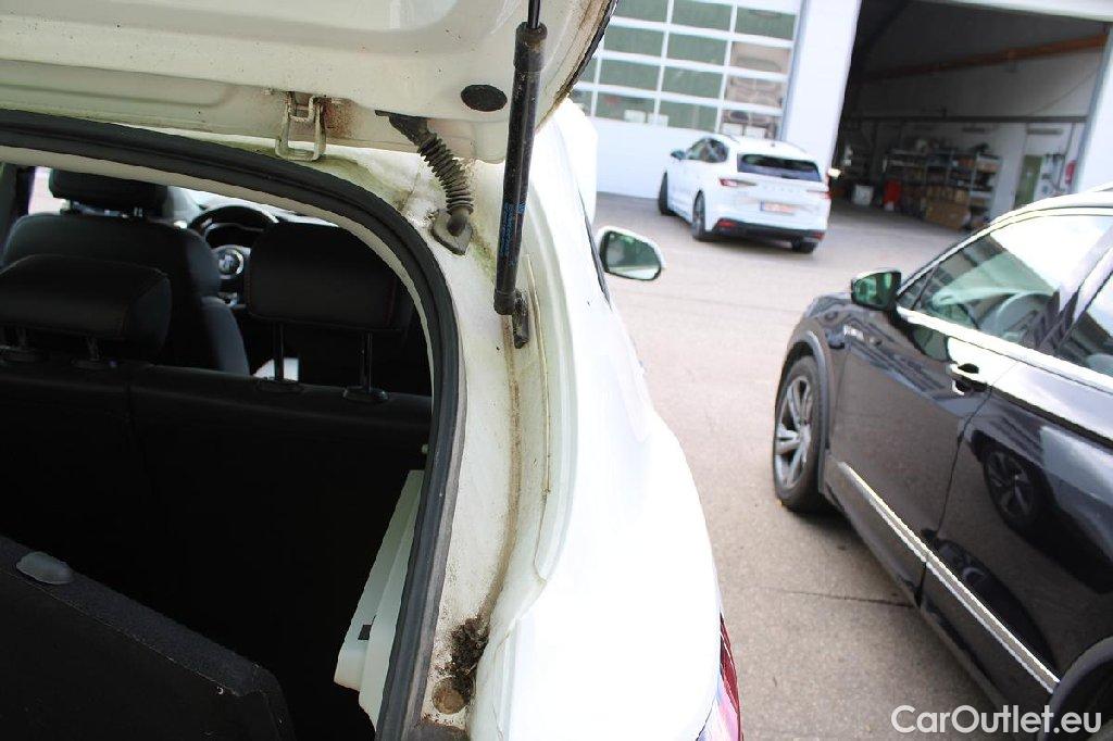 MG  ZS EV MG  Standard Luxury 5d 130kW #24