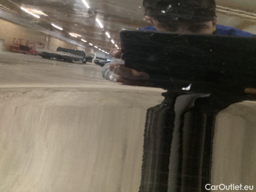 Jeep  Cherokee JEEP  2.2 MJ II Active Drive I Automatik Overland 5d 143kW #131