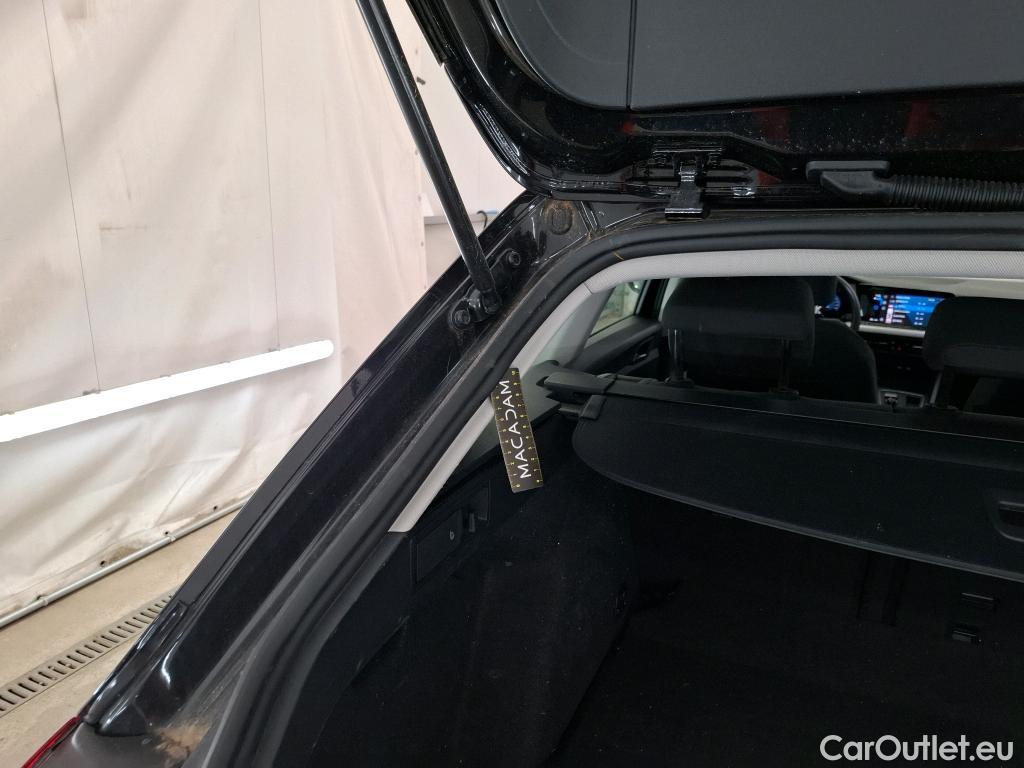  Volkswagen  Golf  VIII SW Life Plus 2.0 TDI 150CV BVA7 E6d #1