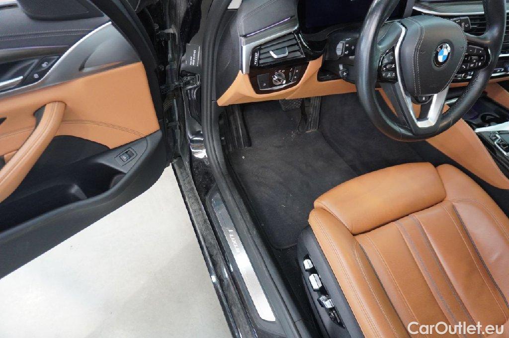 Bmw  Serie 5 Baureihe 5 Touring 520 d Luxury Line 2.0 140KW AT8 E6d #36