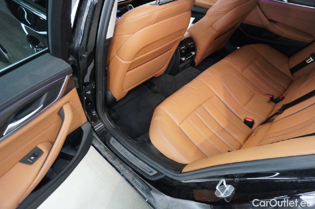 Bmw  Serie 5 Baureihe 5 Touring 520 d Luxury Line 2.0 140KW AT8 E6d #37
