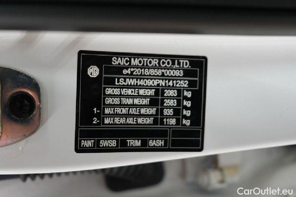 MG  EHS MG MG4 Standard 5d 125kW #5