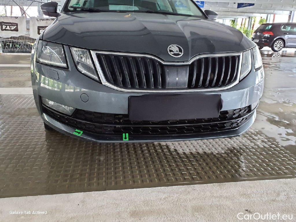 Skoda  Octavia  Combi Clever 2.0 TDI 110KW AT7 E6 #75