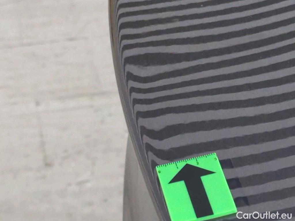 Tesla  Model 3 TESLA  Langstreckenbatt. Allradantrieb Dual Motor 4d 366kW #42