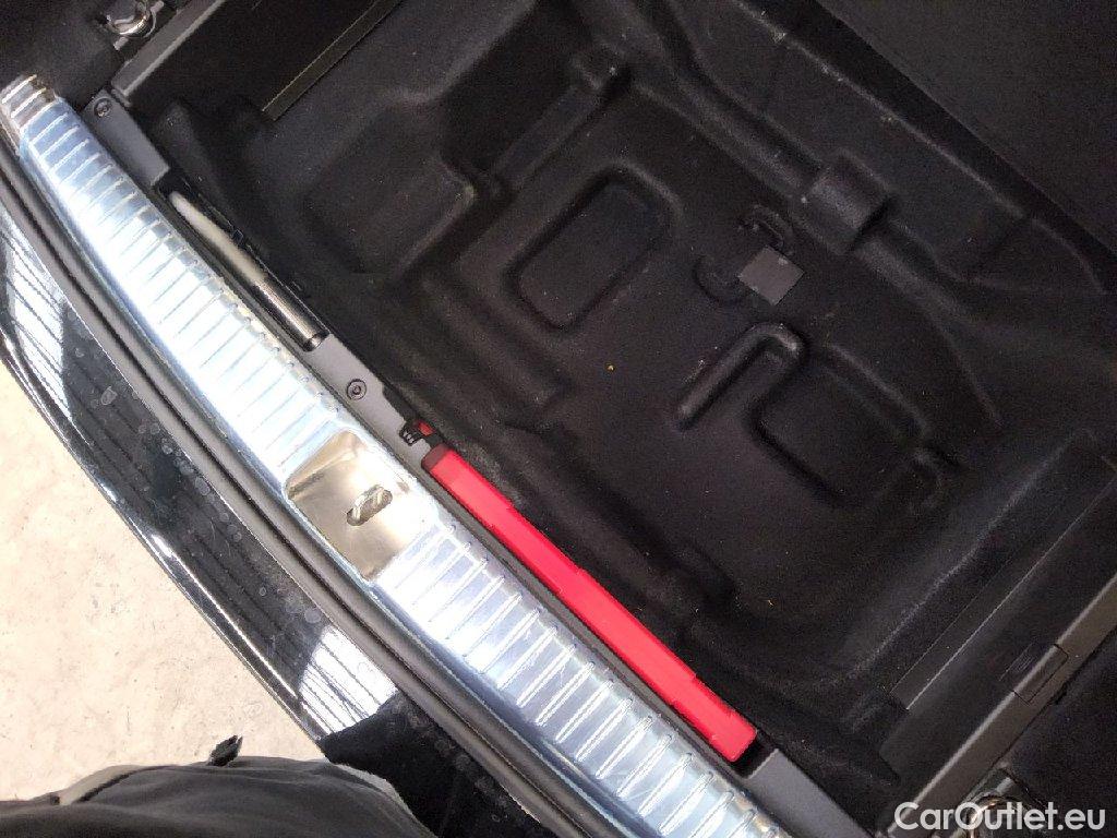 Mercedes  E-Klasse E -Klasse T-Modell E 220 d (213.204)Avantgarde 143KW E6d #137