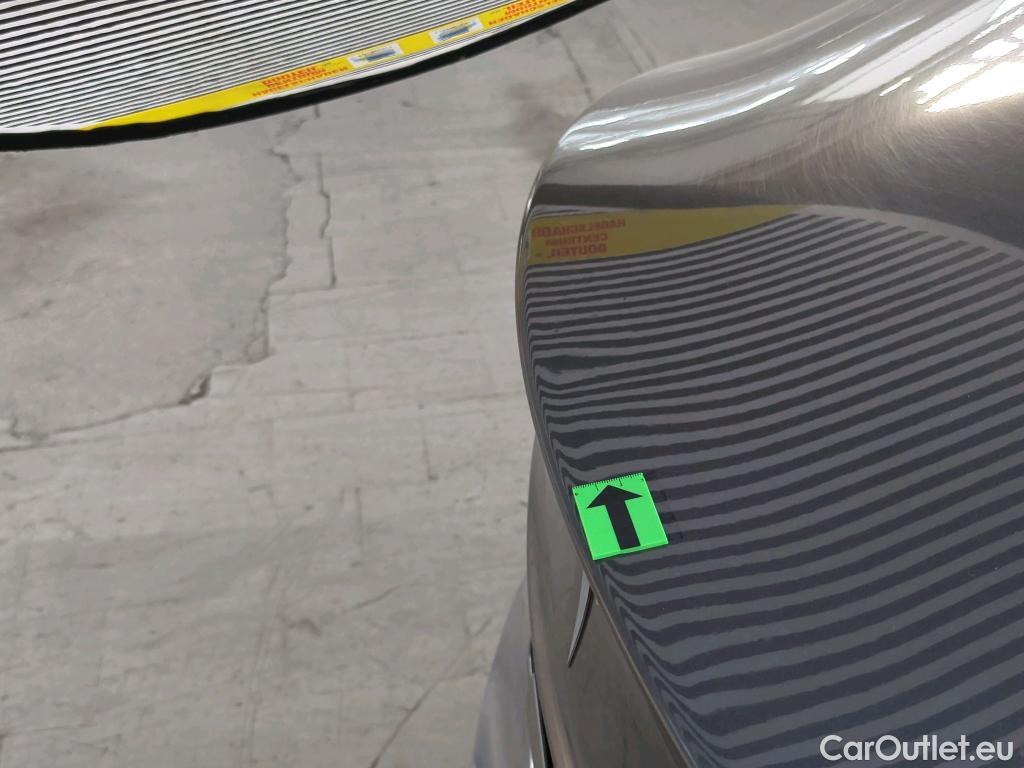 Tesla  Model 3 TESLA  Langstreckenbatt. Allradantrieb Dual Motor 4d 366kW #40