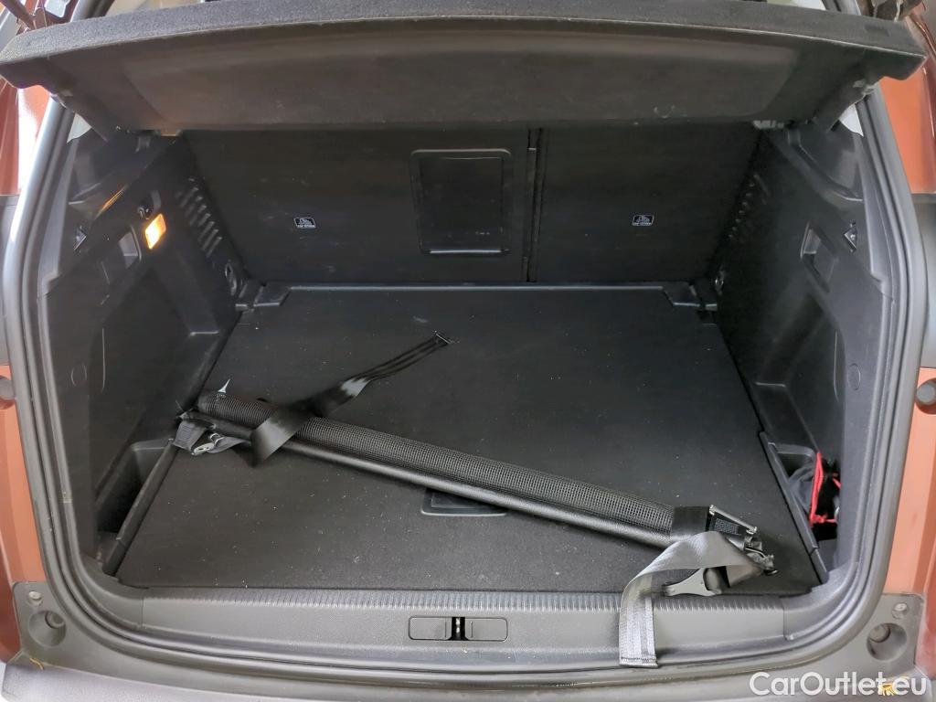 Peugeot  3008  Allure Business 1.5 HDi 96KW AT8 E6dT #15