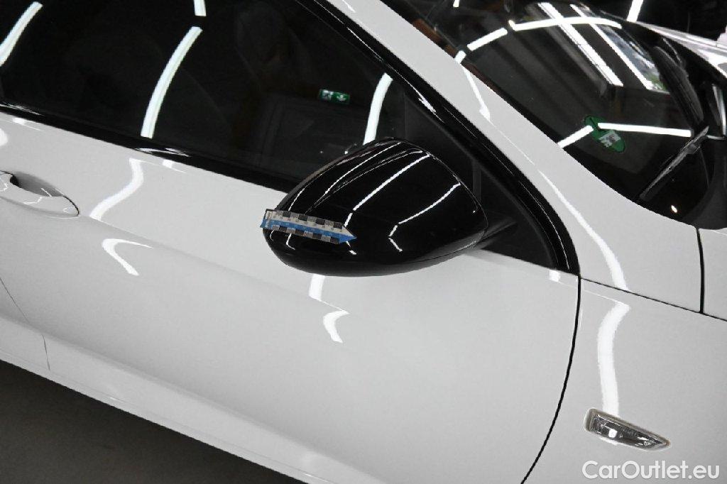 Opel  Insignia  B Sports Tourer Ultimate 4x4 2.0 CDTI 128KW AT8 E6d #52