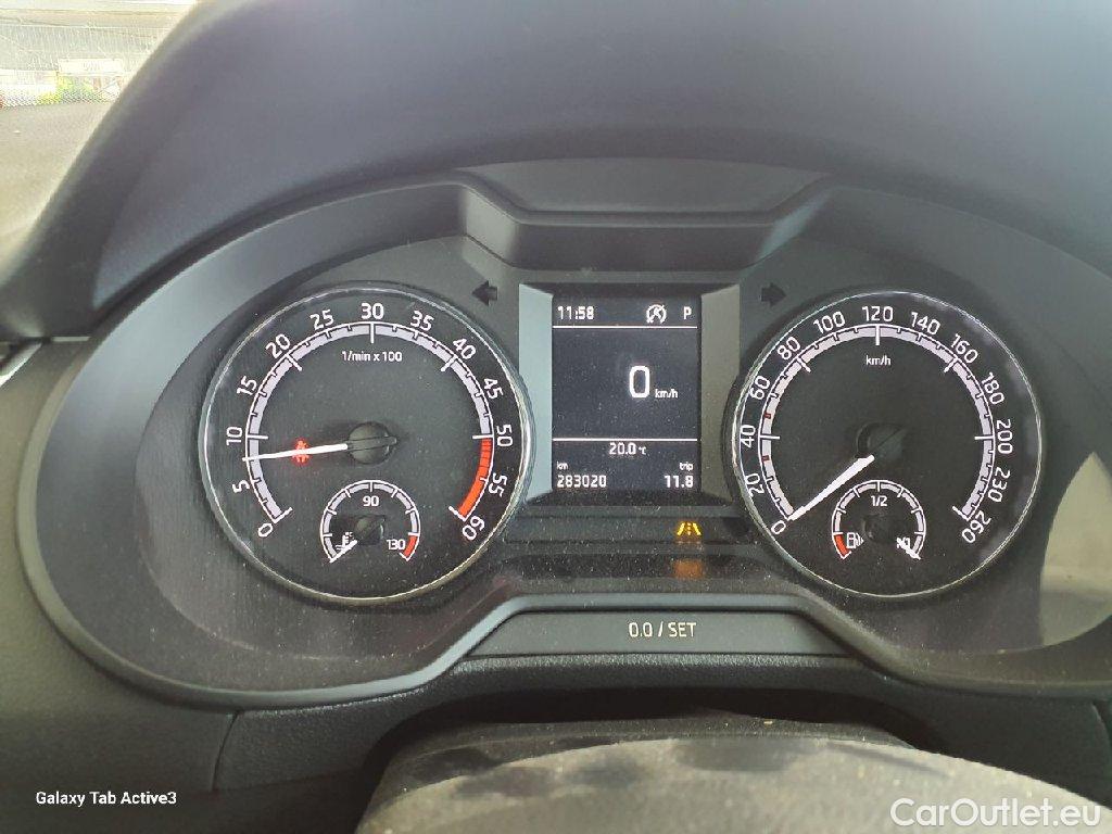 Skoda  Octavia  Combi Clever 2.0 TDI 110KW AT7 E6 #6