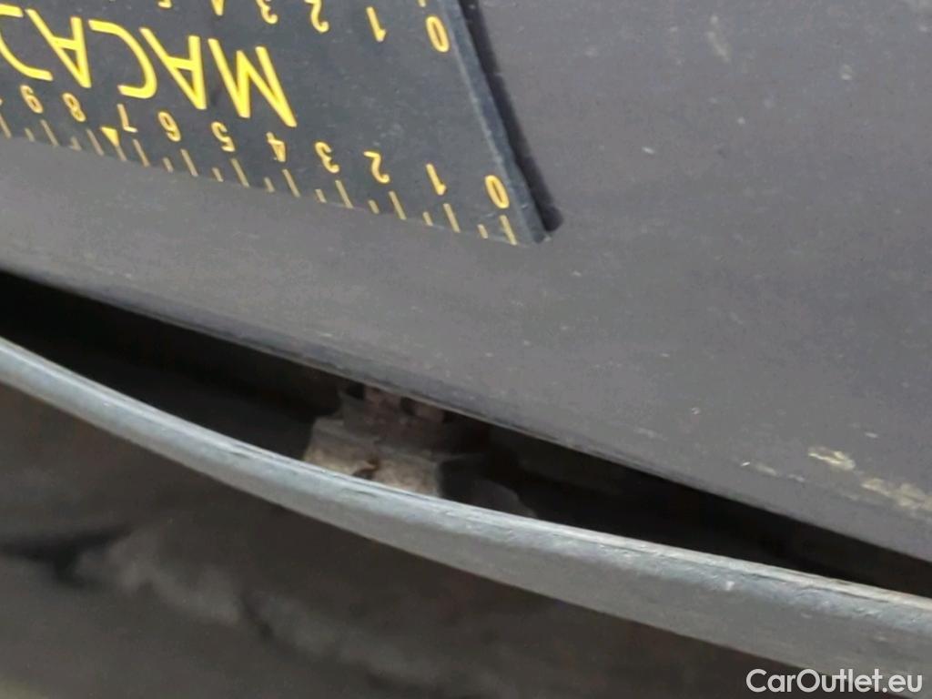 Tesla  Model 3 TESLA  Langstreckenbatt. Allradantrieb Dual Motor 4d 366kW #49