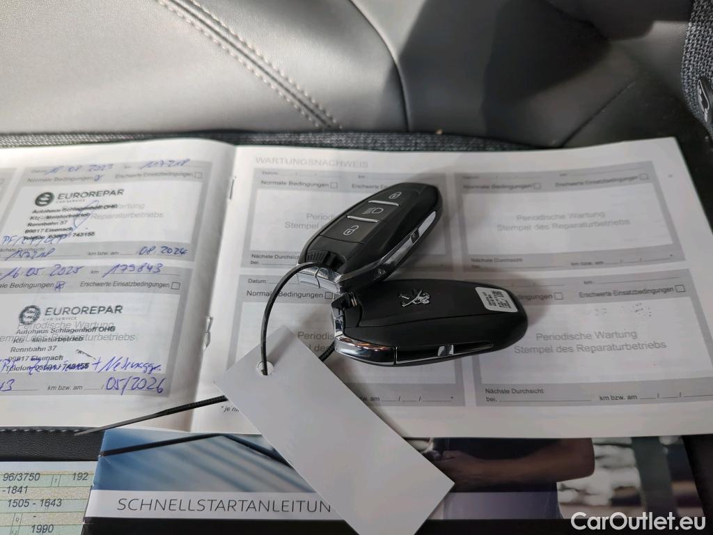 Peugeot  3008  Allure Business 1.5 HDi 96KW AT8 E6dT #9