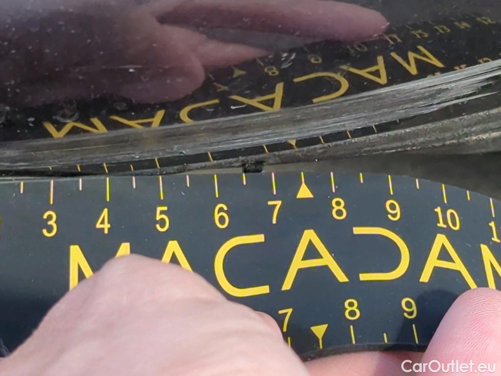 Tesla  Model 3 TESLA  Langstreckenbatt. Allradantrieb Dual Motor 4d 366kW #24