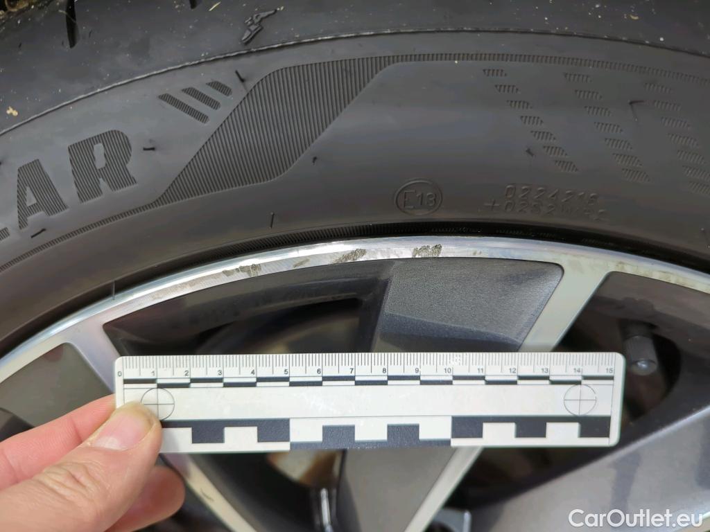 Skoda  Superb  Combi L&K 4x4 2.0 TDI 140KW AT7 E6dT #35