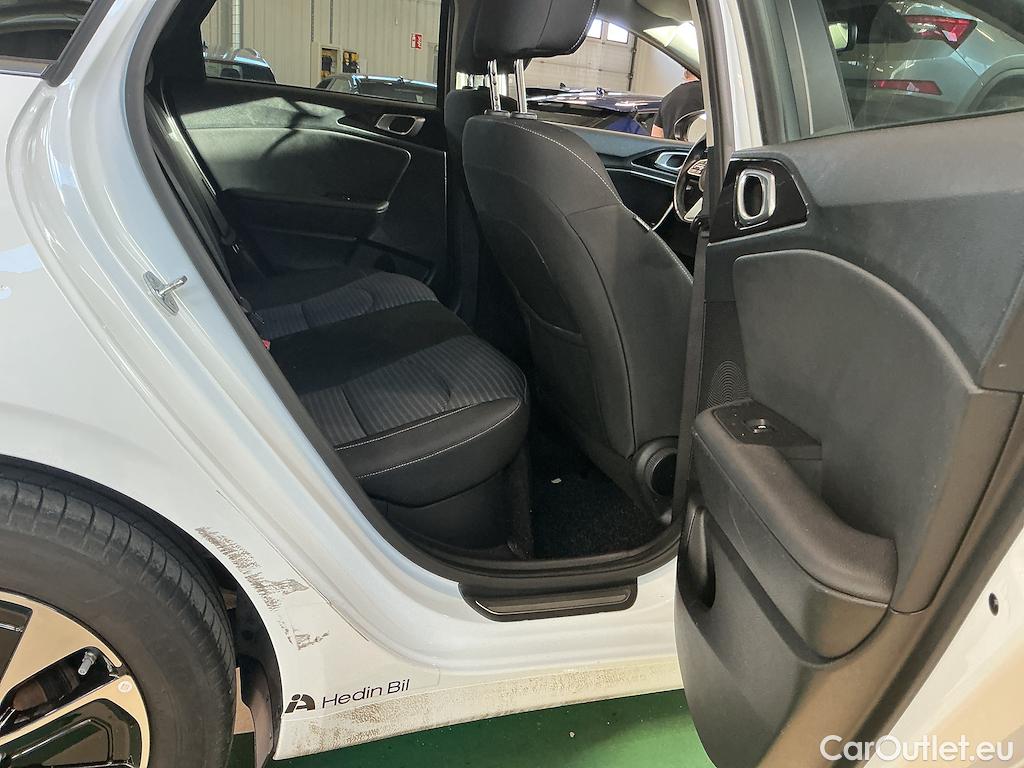 KIA  Cee'd SW Plug-In Advance #14