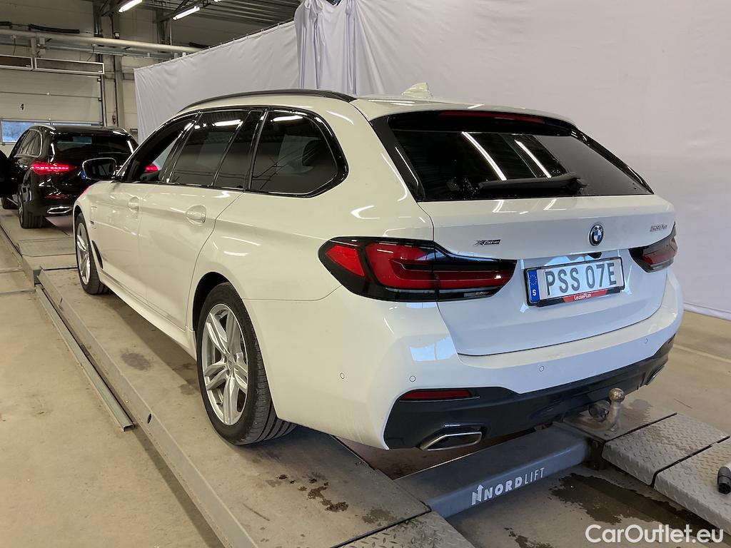 Bmw  Serie 5 530e xDrive Touring M Sport Drag Skinn #4