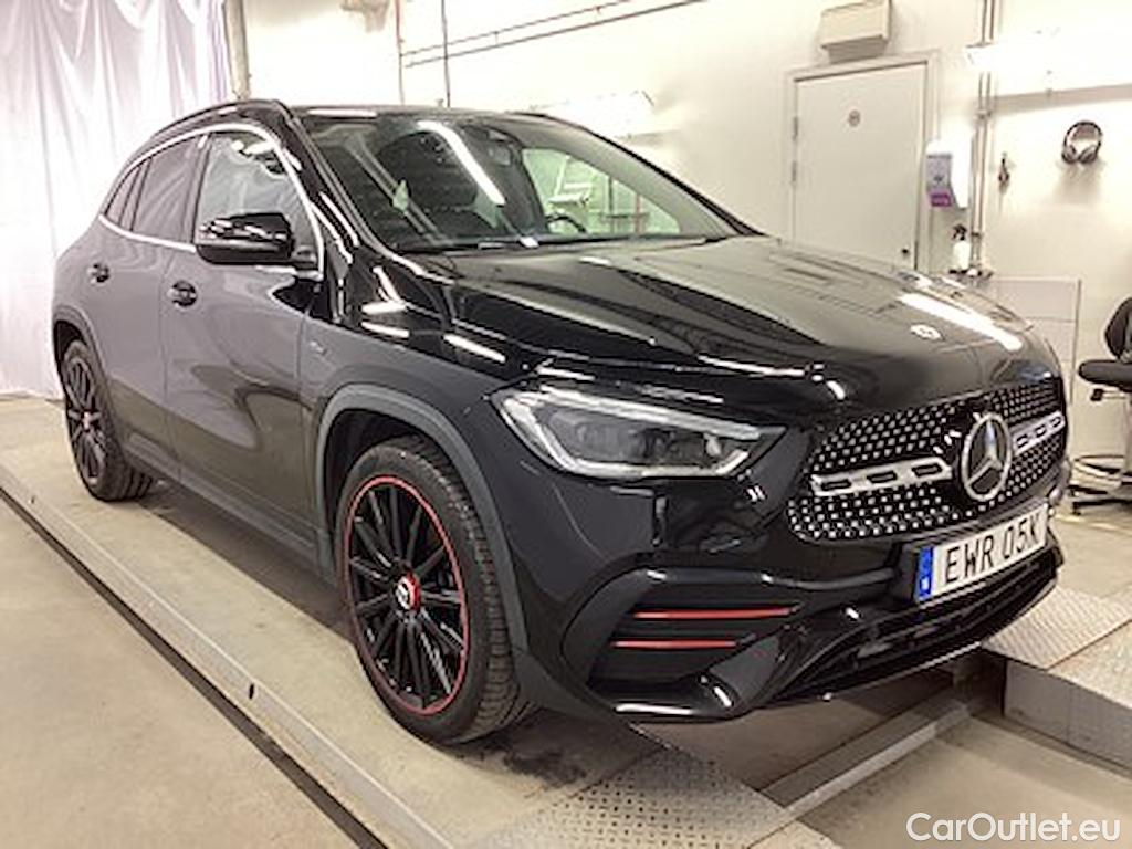 Mercedes  GLA 250 e AMG-Line Edition 1 Premiumpkt Drag Burmester Adaptiv Fart #1