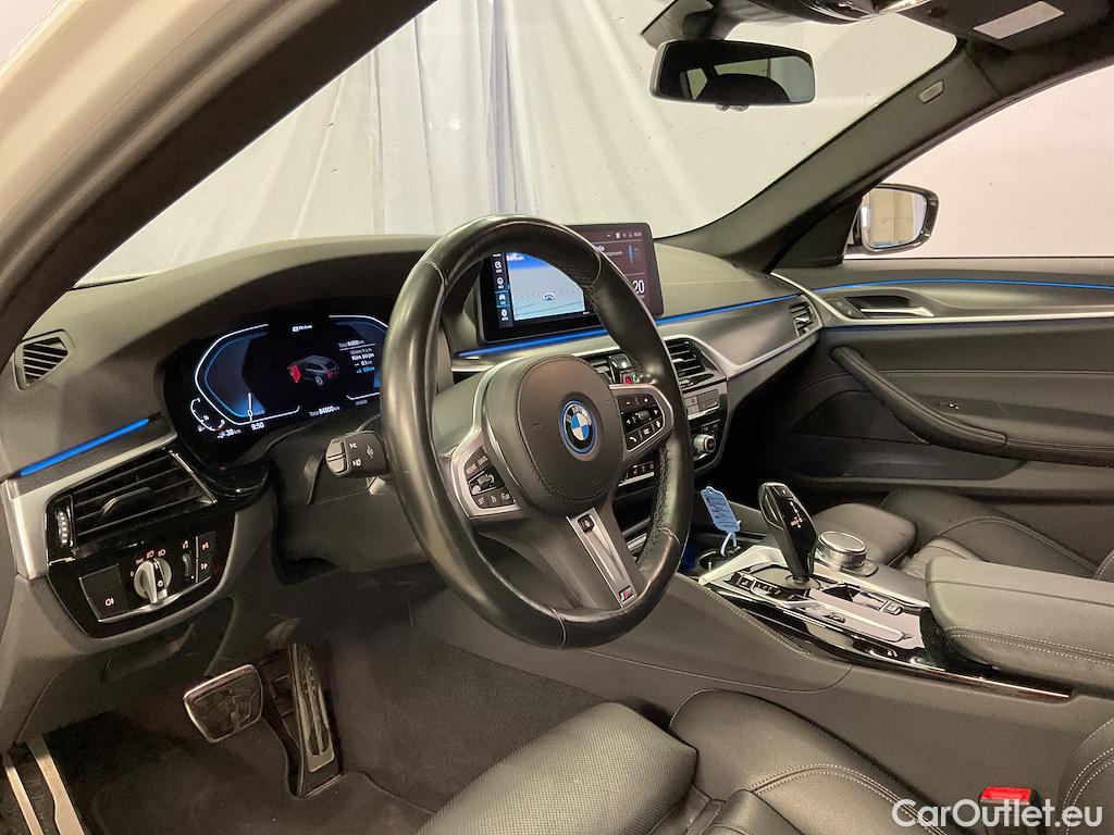 Bmw  Serie 5 530e xDrive Touring M Sport Drag Skinn #12