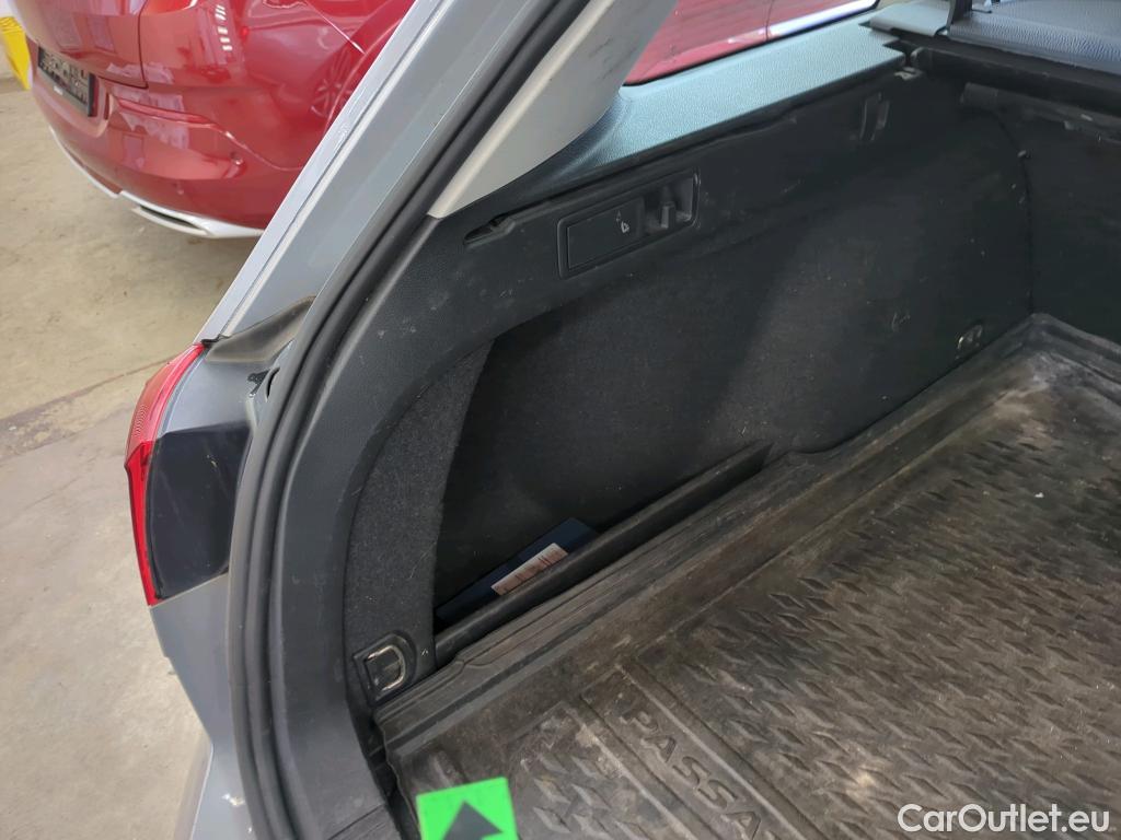 Volkswagen  Passat  Variant Business 2.0 TDI 110KW AT7 E6d #74