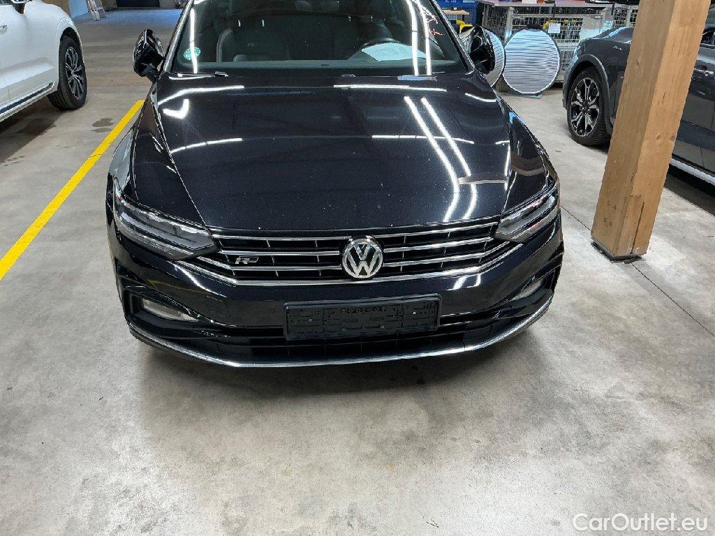 Volkswagen  Passat  Variant Business 4Motion 2.0 TDI 140KW AT7 E6dT #24