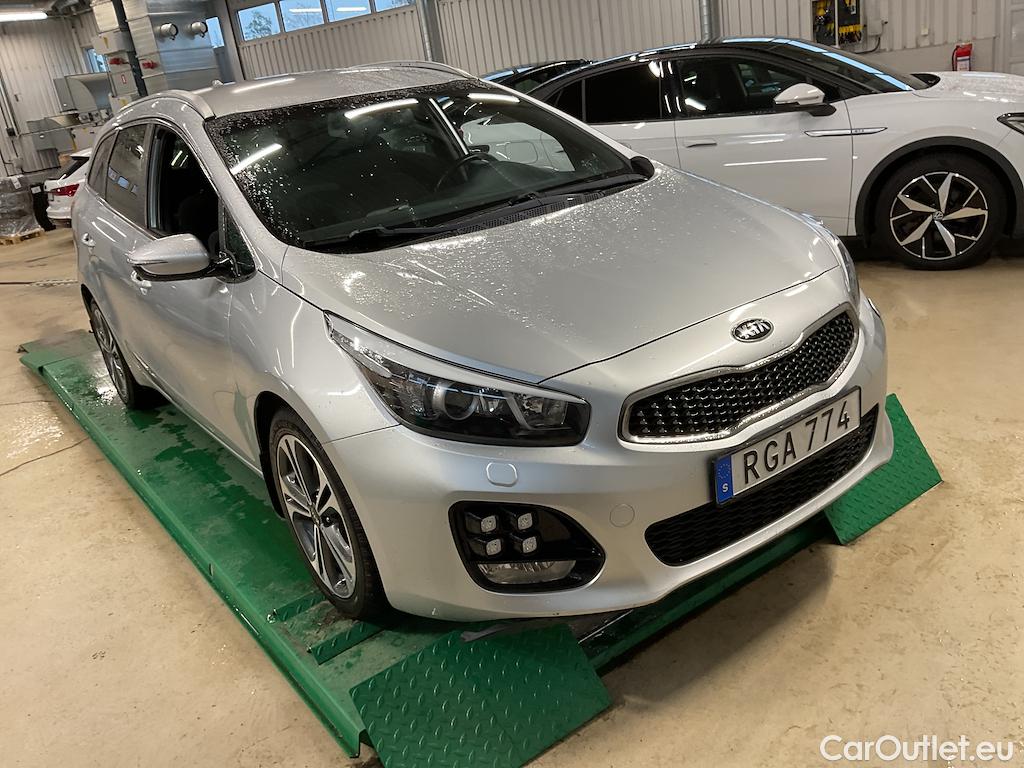 KIA  Cee'd SW CRDi 135 GT-Line #2