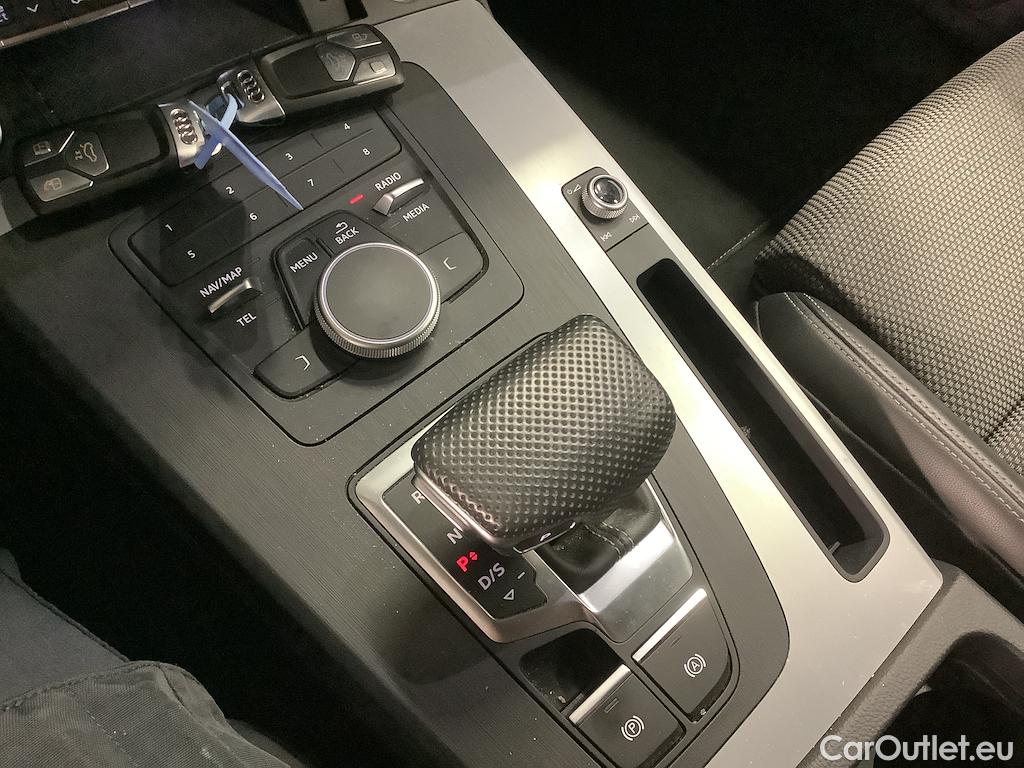 Audi  Q5 55 TFSI e quattro Competion #11