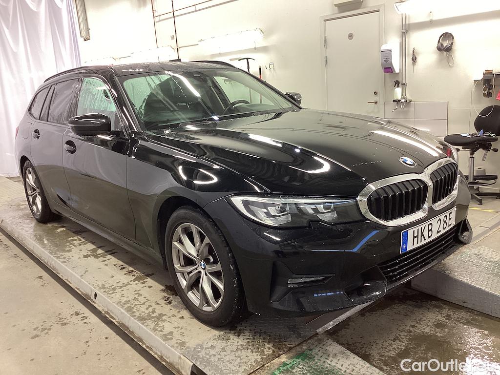 Bmw  Serie 3 320d xDrive Touring Sport Line Drag #2