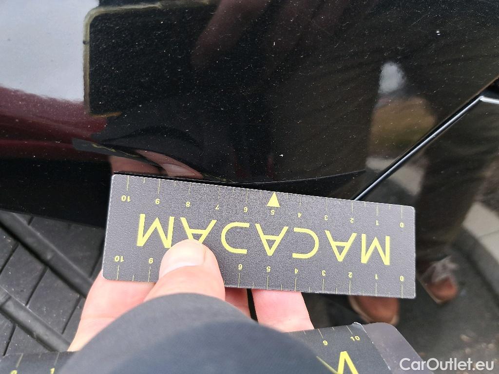 Mercedes  A-Klasse A180d Launch Edition Edition 1 1.5d 116pk/cv 5p 7G-DCT Automatic Diesel  2 #116