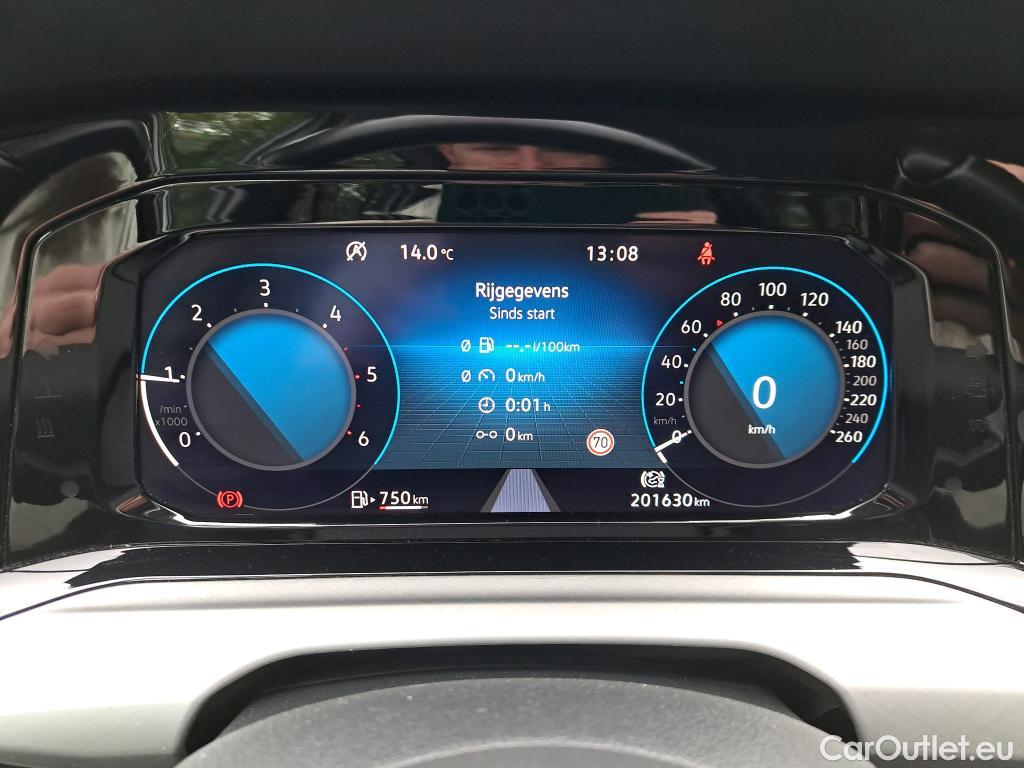 Volkswagen  Golf  VIII Variant Life 2.0TDi 115pk/cv 5p Manual Diesel  6 #6