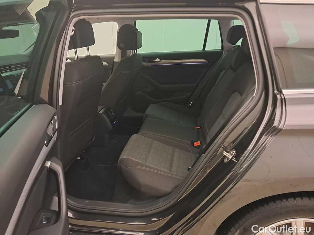 Volkswagen  Passat Variant Style Business 1.5TSi 150pk/cv 5p DSG7 Automatic Petrol  8 #14