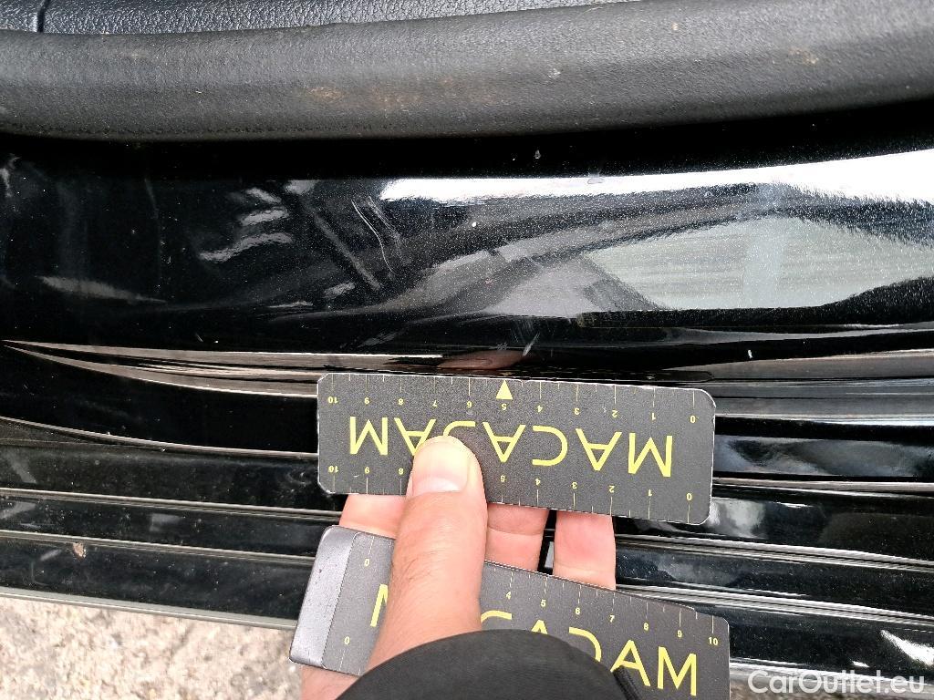 Mercedes  A-Klasse A180d Launch Edition Edition 1 1.5d 116pk/cv 5p 7G-DCT Automatic Diesel  2 #42