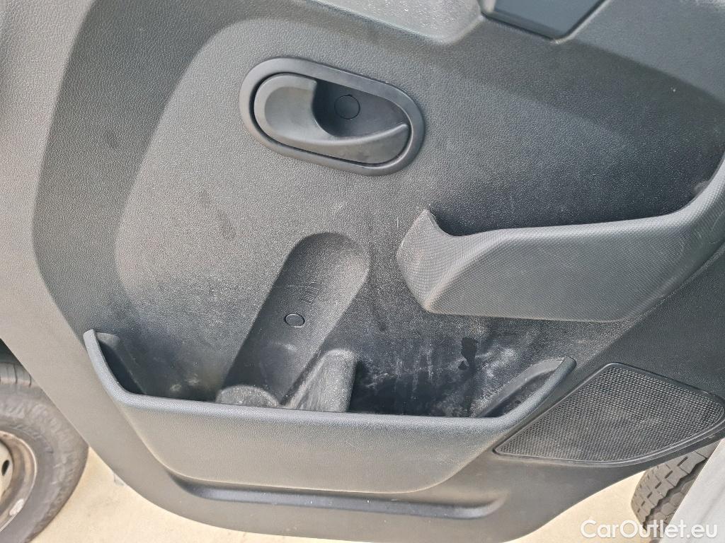 Renault  Master Grand Confort L2H2 3.5T 2.3dCi 130pk/cv Manual Diesel  1 #26