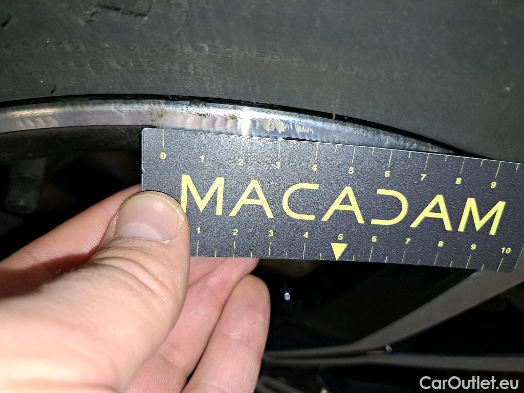 Volkswagen  Passat Berline Elegance Business 2.0TDi 122pk/cv 4p DSG7 Automatic Diesel  3 #40