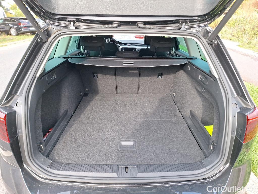 Volkswagen  Passat Variant Style Business 1.5TSi 150pk/cv 5p DSG7 Automatic Petrol  8 #3