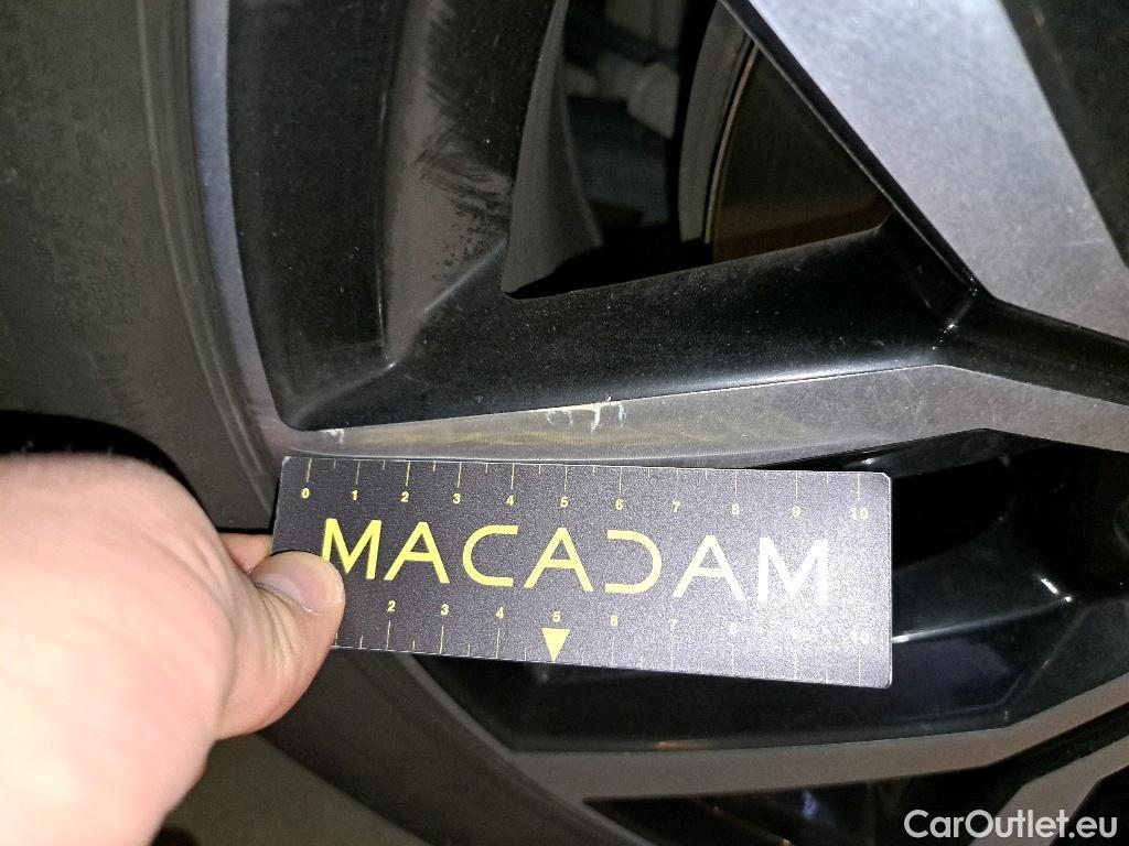 Volkswagen  Passat Berline Elegance Business 2.0TDi 122pk/cv 4p DSG7 Automatic Diesel  3 #38