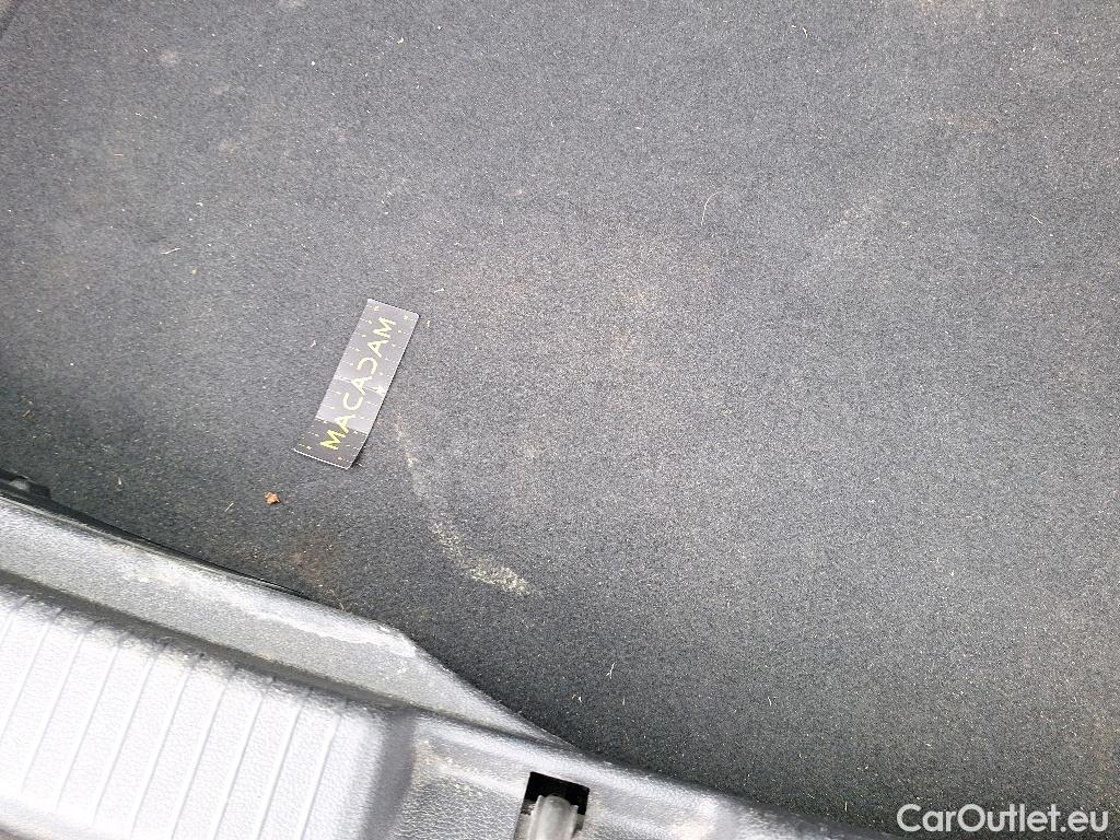 Volkswagen  T-CROSS 1.0TSi 110pk/cv 5p DSG7 Automatic Petrol  7 #38