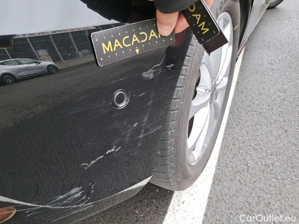 Mercedes  A-Klasse A180d Launch Edition Edition 1 1.5d 116pk/cv 5p 7G-DCT Automatic Diesel  2 #72