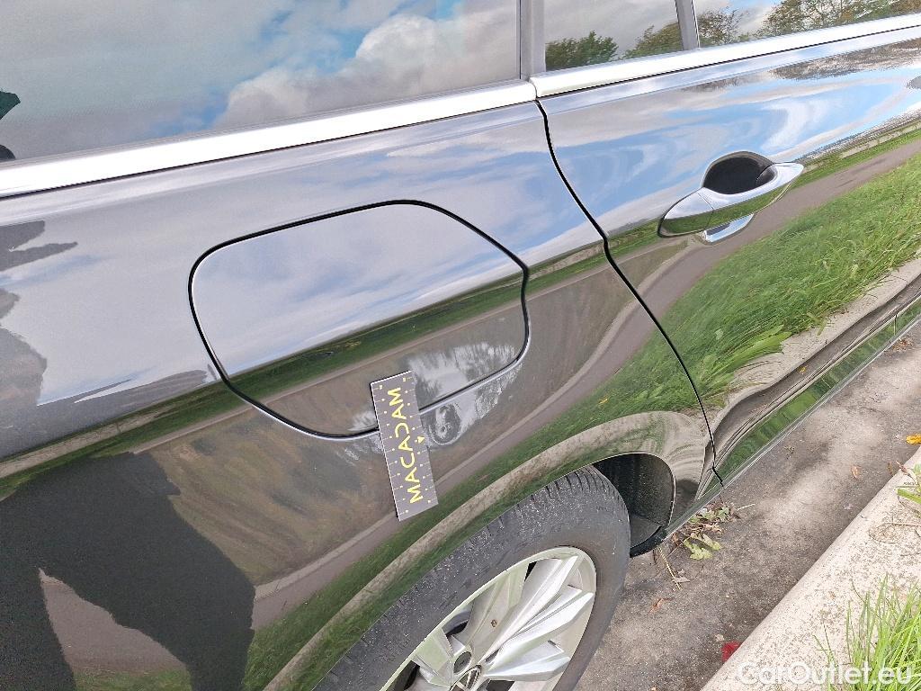 Volkswagen  Passat Variant Style Business 1.5TSi 150pk/cv 5p DSG7 Automatic Petrol  8 #37