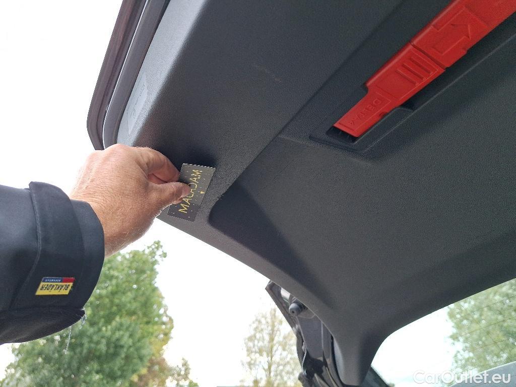 Volkswagen  T-CROSS 1.0TSi 110pk/cv 5p DSG7 Automatic Petrol  7 #40