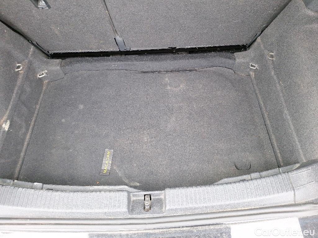 Volkswagen  T-CROSS 1.0TSi 110pk/cv 5p DSG7 Automatic Petrol  7 #37