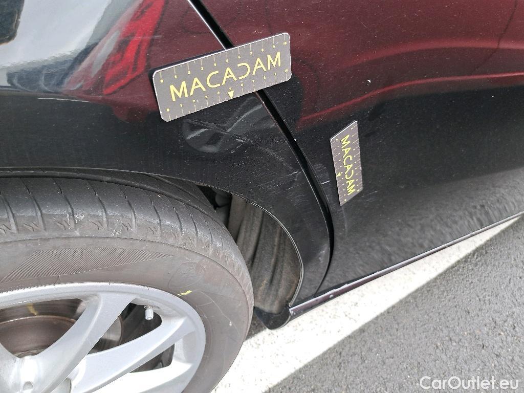 Mercedes  A-Klasse A180d Launch Edition Edition 1 1.5d 116pk/cv 5p 7G-DCT Automatic Diesel  2 #99