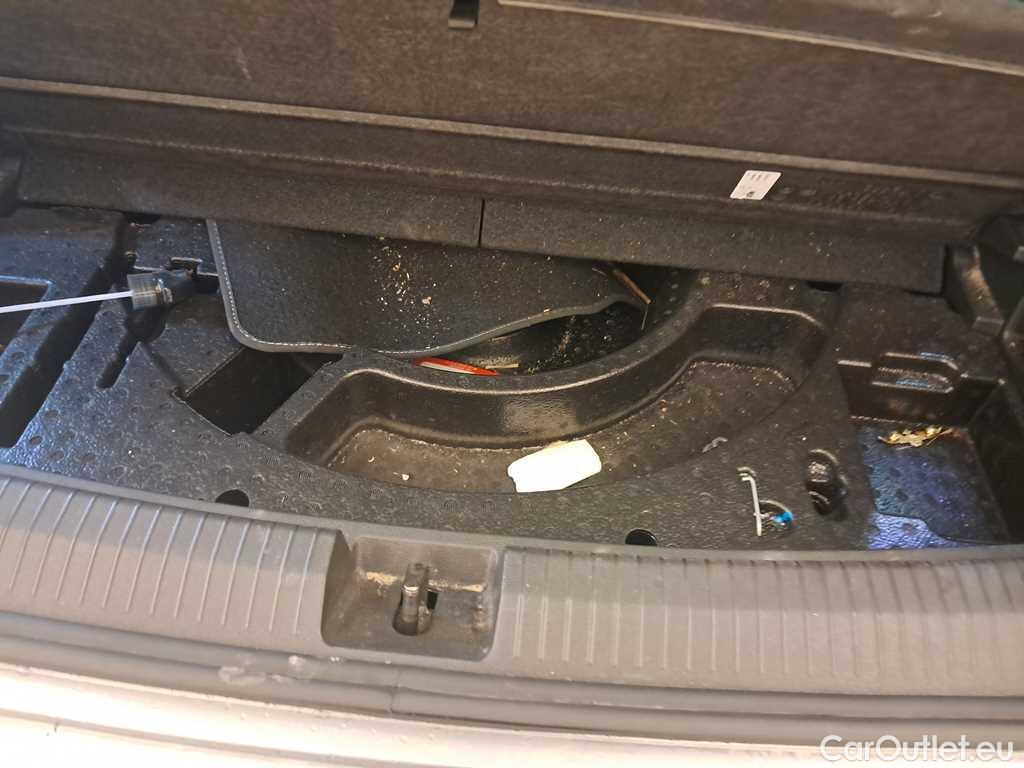 Volkswagen  Tiguan Allspace Life Business 1.5TSi 150pk/cv 5p Manual Petrol  15 #17