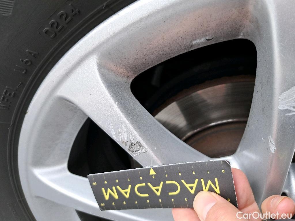 Mercedes  A-Klasse A180d Launch Edition Edition 1 1.5d 116pk/cv 5p 7G-DCT Automatic Diesel  2 #76