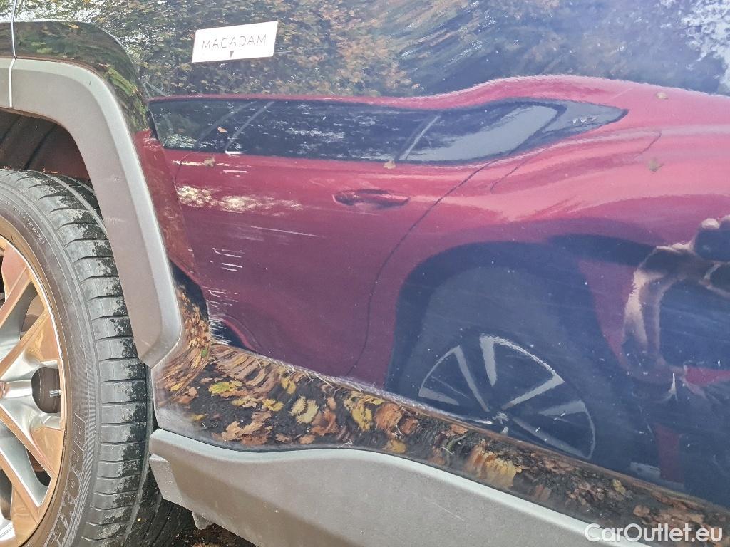 Toyota  RAV4 Premium+ Hybrid 2.5VVT-i 218pk/cv 5p e-CVT Automatic Petrol/Electric  4 #42