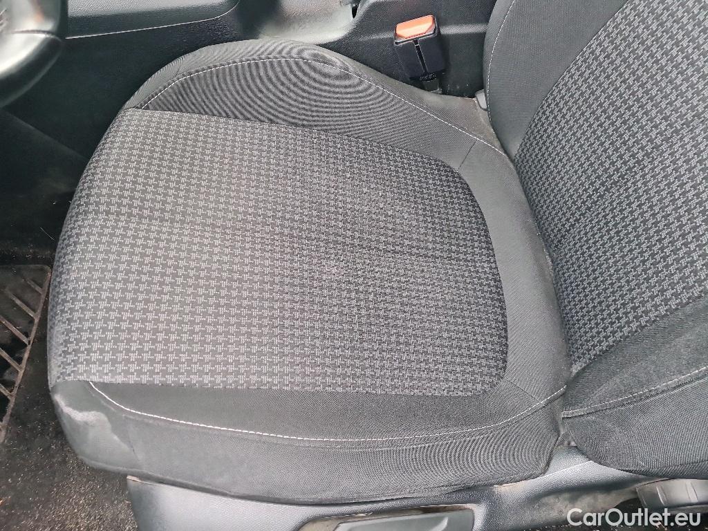 Peugeot  308 Active Pack 1.2 PureTech S&S 110pk/cv 5p Manual Petrol  9 #22