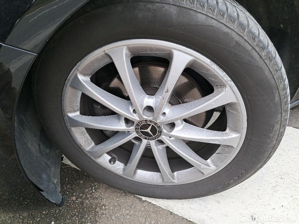 Mercedes  A-Klasse A180d Launch Edition Edition 1 1.5d 116pk/cv 5p 7G-DCT Automatic Diesel  2 #46