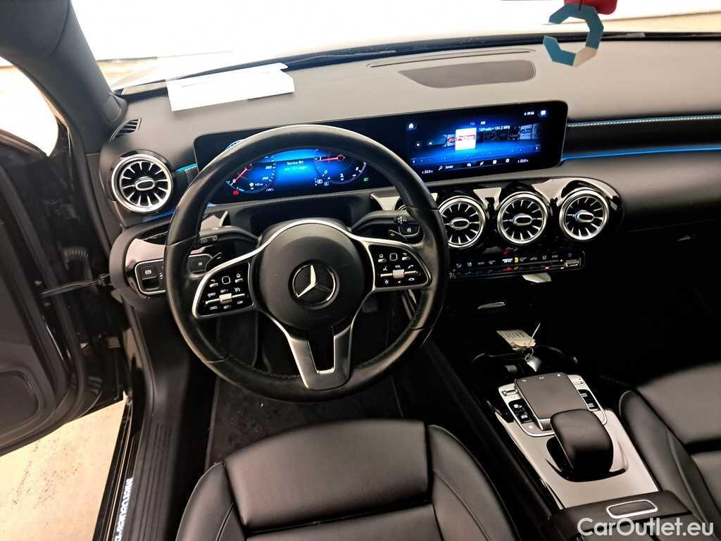 Mercedes  A-Klasse A180d Launch Edition Edition 1 1.5d 116pk/cv 5p 7G-DCT Automatic Diesel  2 #15