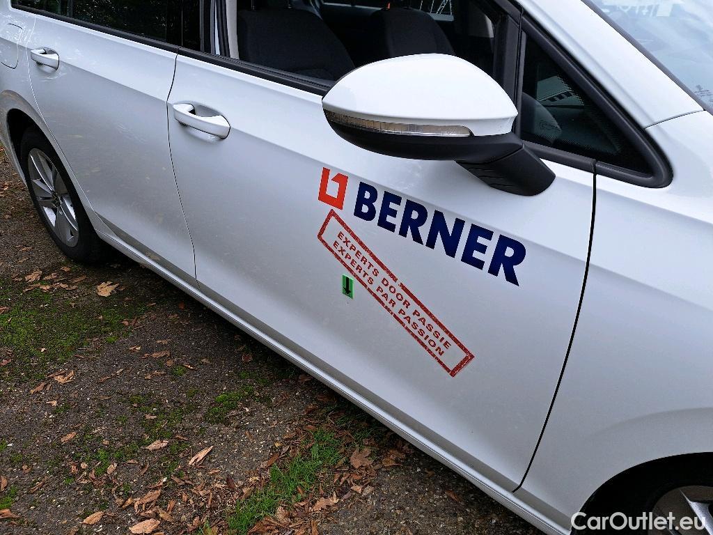 Volkswagen  Golf  VIII Variant Life 2.0TDi 115pk/cv 5p Manual Diesel  6 #44