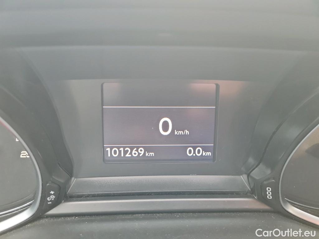 Peugeot  308 Active Pack 1.2 PureTech S&S 110pk/cv 5p Manual Petrol  9 #6