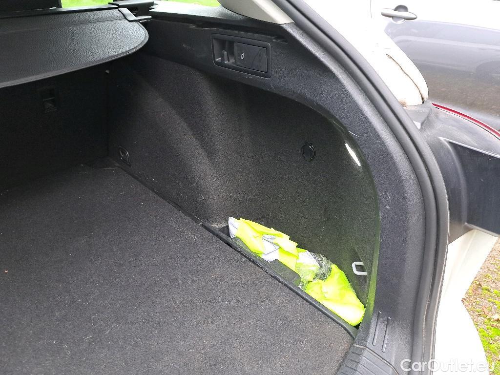 Volkswagen  Golf  VIII Variant Life 2.0TDi 115pk/cv 5p Manual Diesel  6 #37