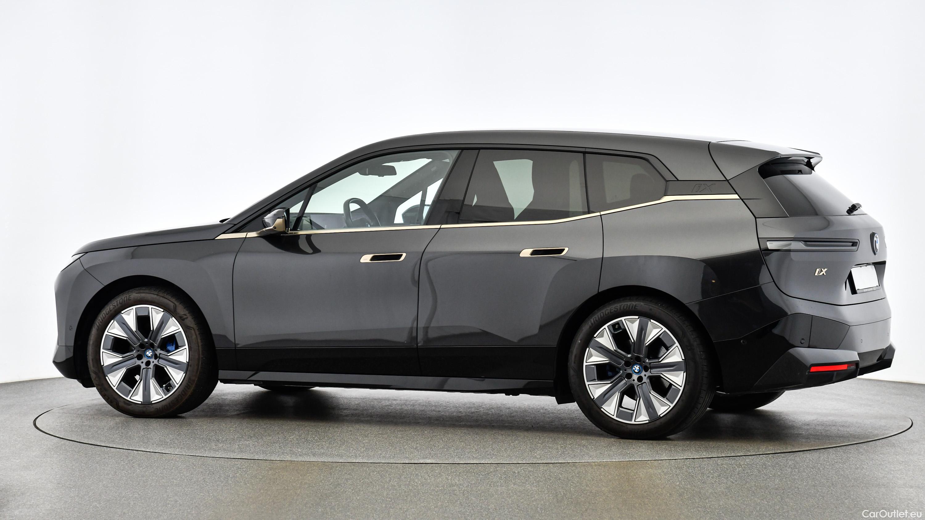 Bmw  iX xDrive40 71kWh (I20) Sportpaket Automatic Electric  4 #5